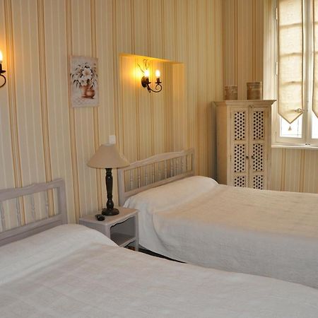 Les Deux Acacias Hotel Villepinte  Екстериор снимка